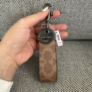 NWT Coach Loop Key Fob In Signature Canvas CAQ07
